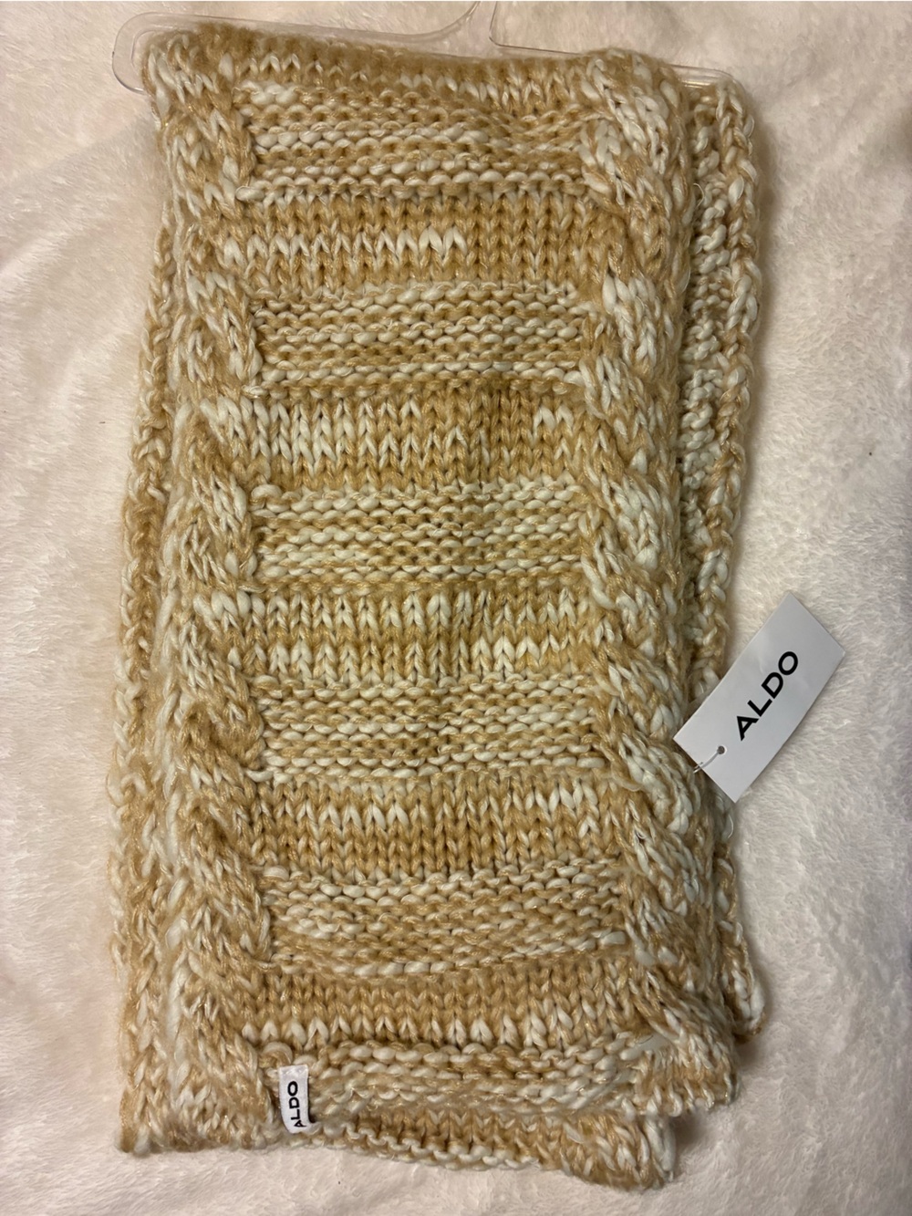 Aldo Scarf